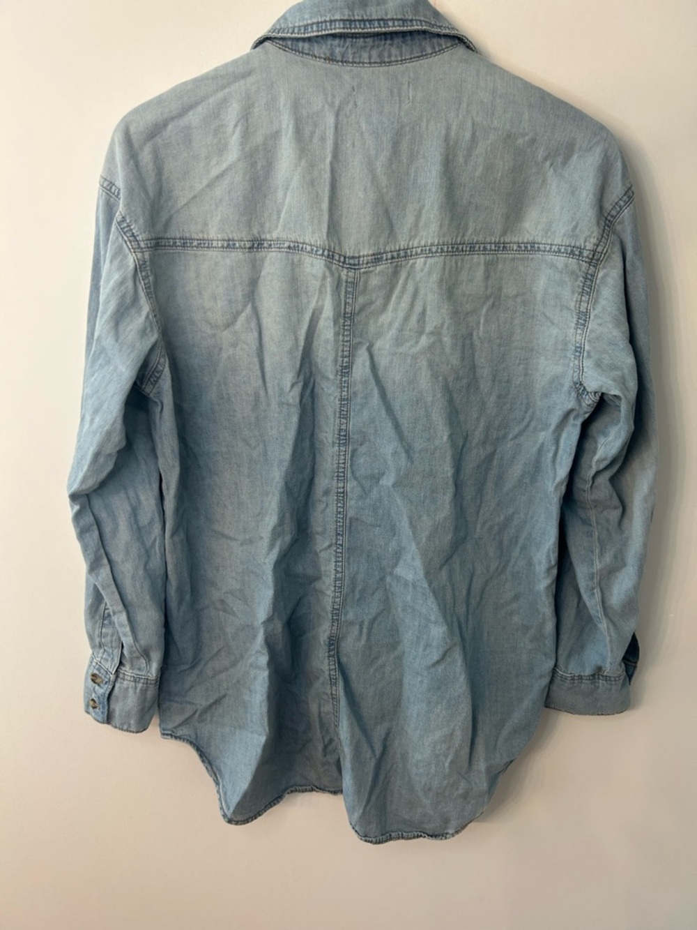 *NWOT* Sofia by Sofia Vergara Women's Oversized Denim Boyfriend Shirt, Small - Picture 10 of 14